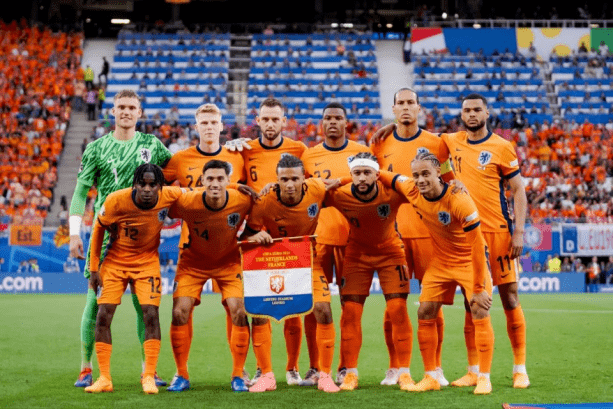 瓦妞晒与女,儿鬼脸合照,更新动态展,开云体育,开云体育官网,开云体育app,开云体育app下载