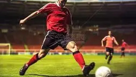 詹俊提议：韦世豪担任边锋，塞巴担任前腰，末两战力争四分！